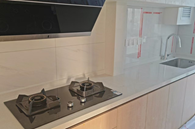 明忠纯情的小强